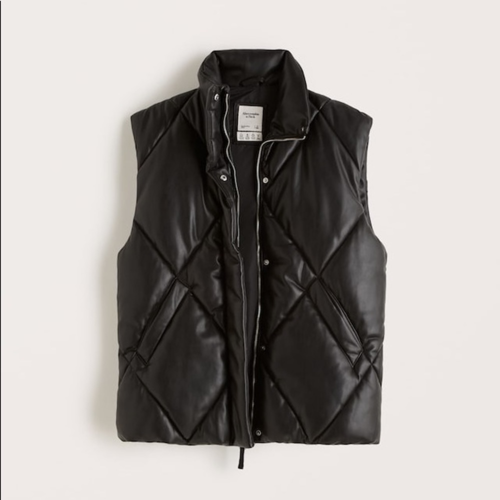 NEW WITH TAG A&F Oversized Vegan Leather Quilted Vest